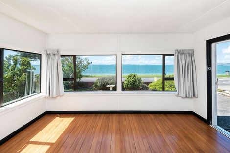 Photo of property in 9 The Esplanade, Eastern Beach, Auckland, 2012