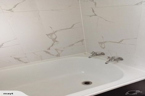 Photo of property in 8a/18 Cranbrook Place, Glendowie, Auckland, 1071