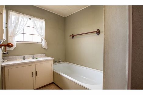 Photo of property in 8 Dawson Place, Alexandra, 9320