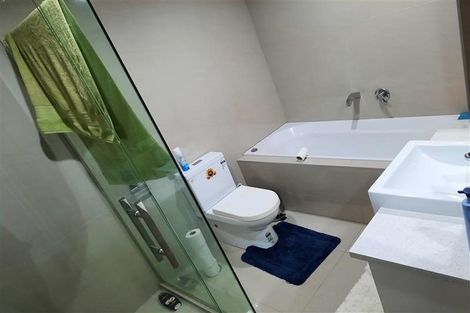 Photo of property in 17 Rosewell Crescent, Flat Bush, Auckland, 2019