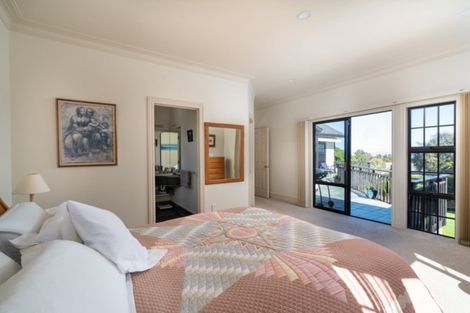 Photo of property in 63 Shepherd Road, Waipahihi, Taupo, 3330