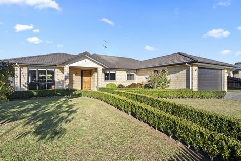 Photo of property in 16 Thomas Moore Place, Pukekohe, 2120