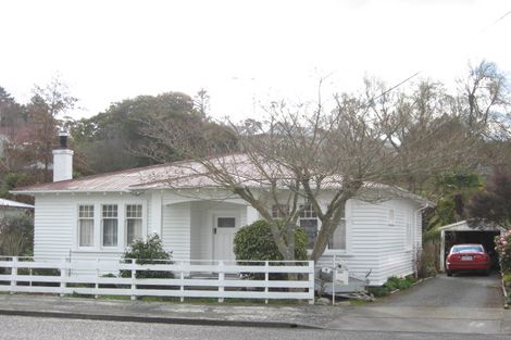 Photo of property in 8 Waverley Street, Waipawa, 4210