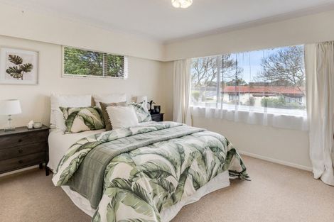 Photo of property in 2/1 Bramley Drive, Farm Cove, Auckland, 2012