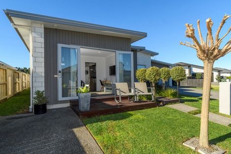 Photo of property in 35 Double Bay Road, Pyes Pa, Tauranga, 3112