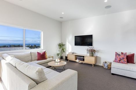 Photo of property in 42 Brightside Road, Stanmore Bay, Whangaparaoa, 0932