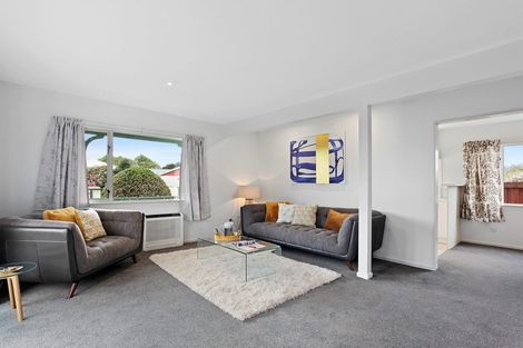 Photo of property in 4 Pyatt Place, Redwood, Christchurch, 8051