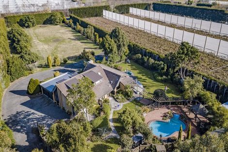 Photo of property in 37 Parkhill Road, Haumoana, 4180