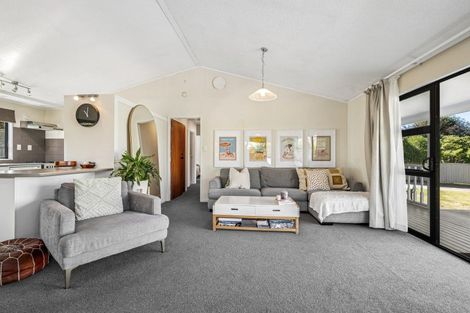 Photo of property in 62 Shepherd Road, Waipahihi, Taupo, 3330