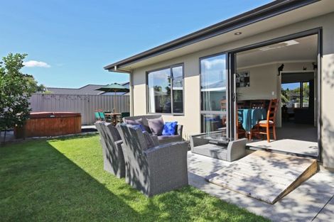 Photo of property in 14a Arbuckle Road, Frimley, Hastings, 4120