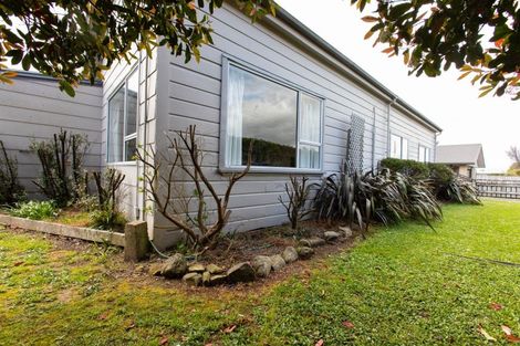 Photo of property in 18 Cadman Street, Dannevirke, 4930
