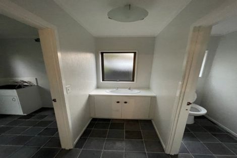 Photo of property in 1/127 Clevedon Road, Papakura, 2110