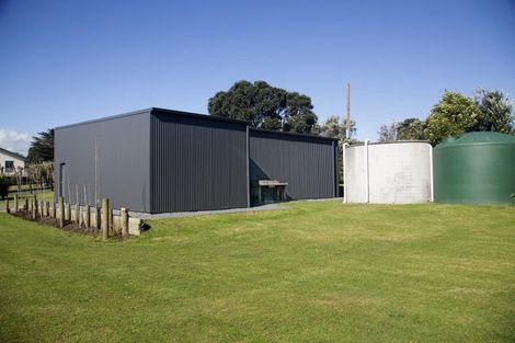 Photo of property in 36 Ripiro Drive, Baylys Beach, Dargaville, 0377