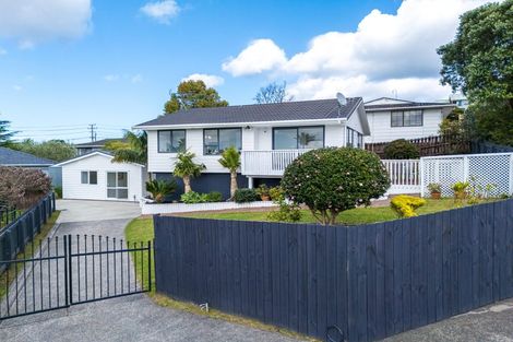 Photo of property in 140d Hepburn Road, Glendene, Auckland, 0602