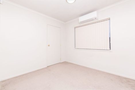 Photo of property in 3 Fitchburg Place, Mangere, Auckland, 2022