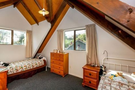 Photo of property in 28b Riversdale Drive, Merrilands, New Plymouth, 4312