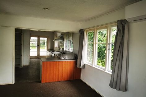 Photo of property in 3 Longburn Road, Henderson, Auckland, 0610