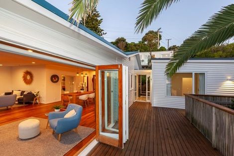 Photo of property in 20 Pingau Street, Paekakariki, 5034