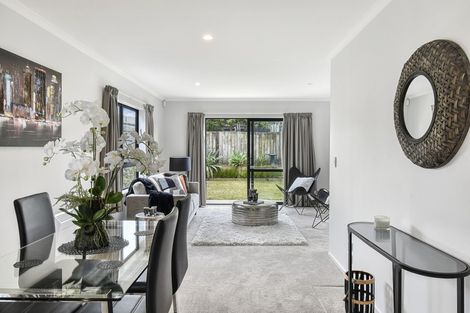 Photo of property in 51 Ipukarea Street, Weymouth, Auckland, 2103