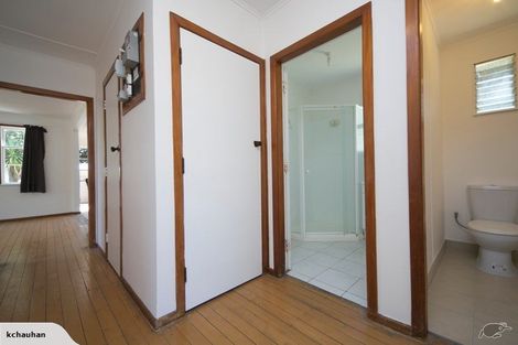 Photo of property in 27 Vanguard Road, Kelston, Auckland, 0602