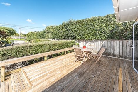 Photo of property in 115a Karaka Street, Castlecliff, Whanganui, 4501
