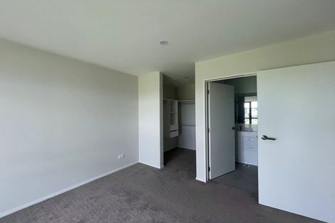 Photo of property in 11 Irving Place, Hobsonville, Auckland, 0616
