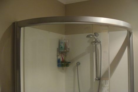 Photo of property in 39 Sandspit Road, Cockle Bay, Auckland, 2014