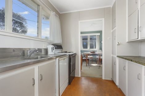 Photo of property in 63 Rothesay Bay Road, Rothesay Bay, Auckland, 0630