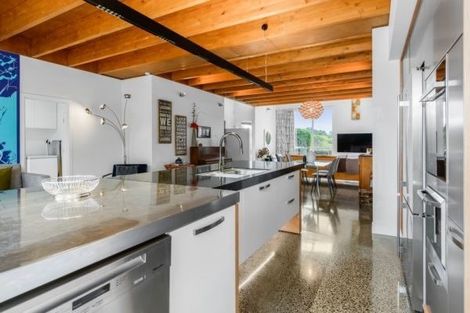 Photo of property in 18 Markham Place, Bucklands Beach, Auckland, 2012