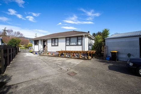 Photo of property in 256 Seaview Road, Stoke, Nelson, 7011
