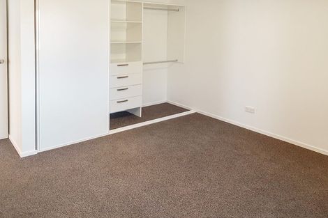 Photo of property in 68 Barrys Road, Glendene, Auckland, 0602