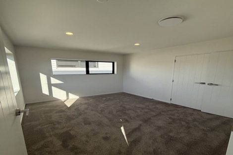 Photo of property in 44d Orams Road, Hillpark, Auckland, 2102