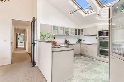 Photo of property in 65 Roberts Road, Matakatia, Whangaparaoa, 0930