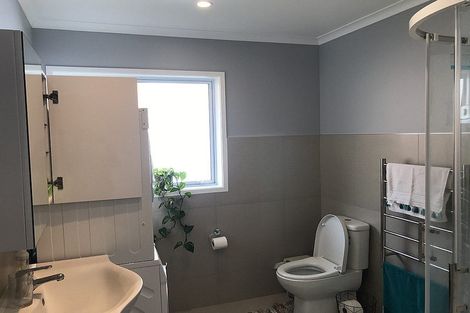 Photo of property in 20 Cypress Place, Sunnynook, Auckland, 0620