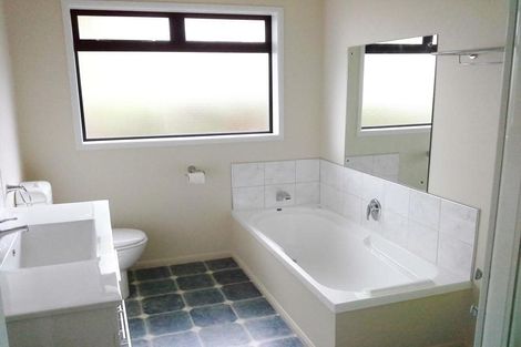 Photo of property in 47b Barrett Road, Whalers Gate, New Plymouth, 4310