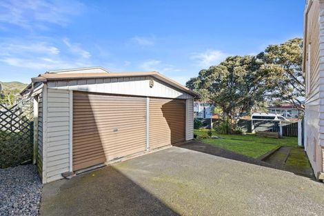 Photo of property in 64 Astrolabe Street, Cannons Creek, Porirua, 5024