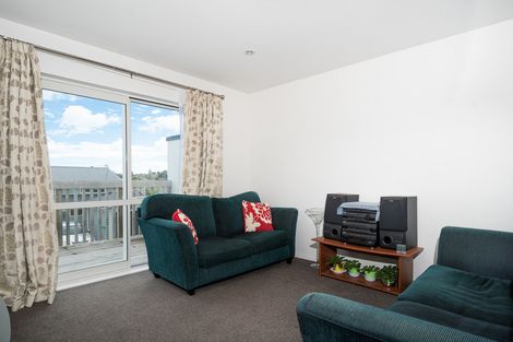 Photo of property in 55 Seymour Road, Sunnyvale, Auckland, 0612