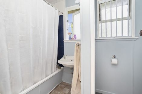 Photo of property in 87 Ladies Mile, Manly, Whangaparaoa, 0930