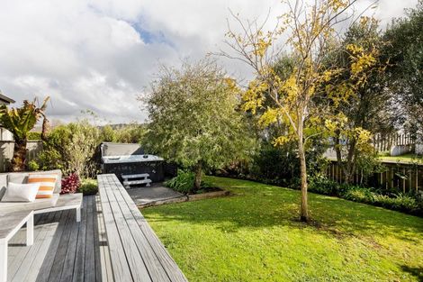 Photo of property in 31 Meadow Drive, Whitianga, 3510