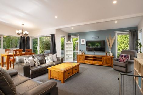 Photo of property in 24 Waimarama Street, Waikawa, Picton, 7220