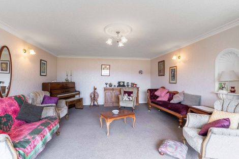 Photo of property in 1 Gow Street, Winton, 9720