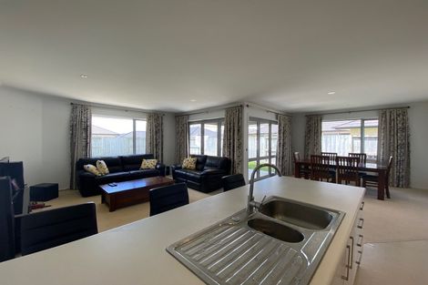 Photo of property in 8 Teatree Close, Huntington, Hamilton, 3210