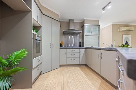 Photo of property in 14 Compton Grove, Huntington, Hamilton, 3210