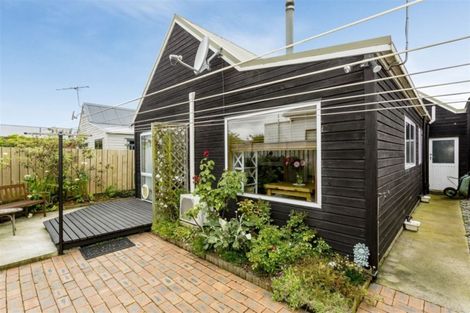 Photo of property in 84 Bay View Road, South Dunedin, Dunedin, 9012