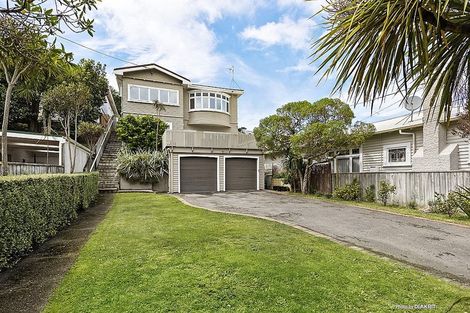 Photo of property in 85 The Parade, Island Bay, Wellington, 6023