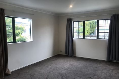Photo of property in 6 Carrigans Close, Pinehill, Auckland, 0632