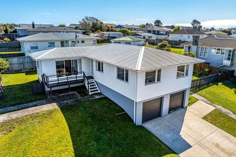 Photo of property in 1 Caduceus Place, Ascot Park, Porirua, 5024