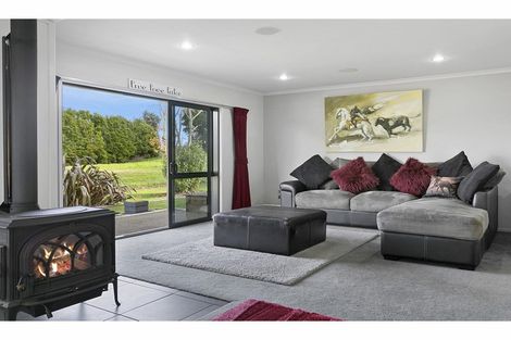 Photo of property in 4/864 Whangamata Road, Kinloch, Taupo, 3377