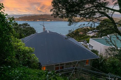 Photo of property in 108 Grafton Road, Roseneath, Wellington, 6011