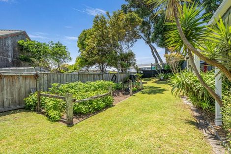Photo of property in 11 Ohiwa Parade, Ohope, 3121